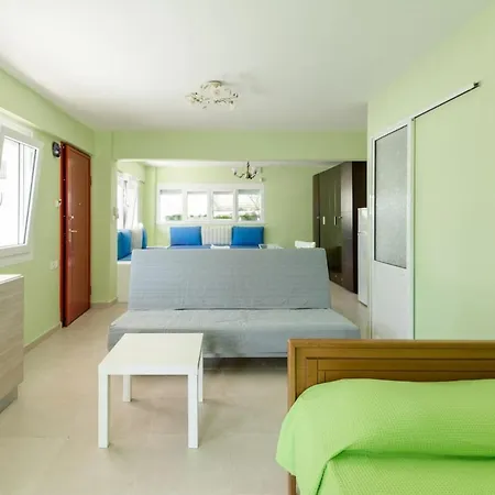 Exclusive Garden Apartment